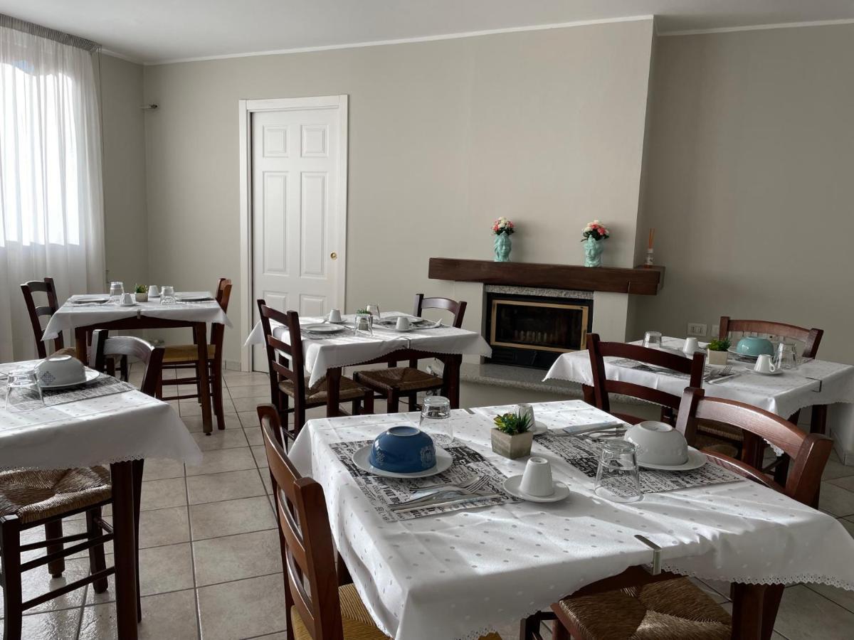 Casa Azzurra Camere Serravalle Sesia Ngoại thất bức ảnh